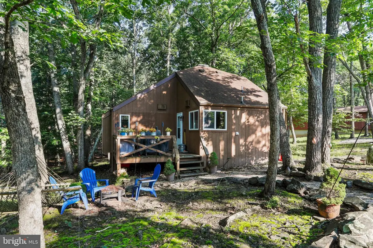 495 Cayuga Trl, Hedgesville, WV 25427 - Image #1