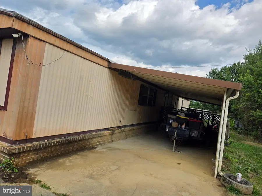 107 Rudolph Ct, Martinsburg, WV 25404 - Image #2