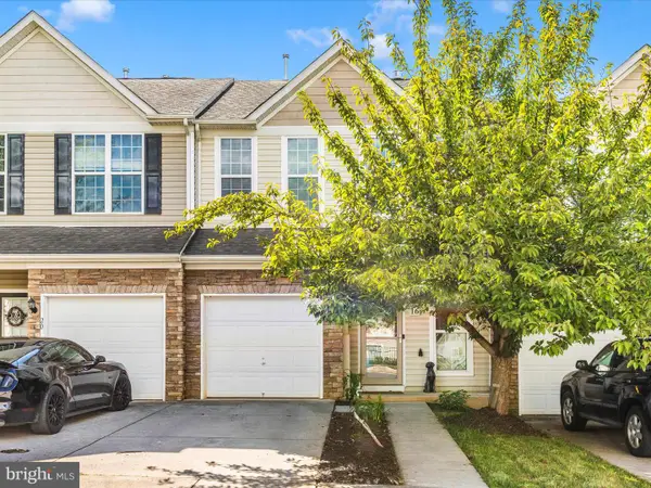 16 Compound Cir, MARTINSBURG, WV 25403