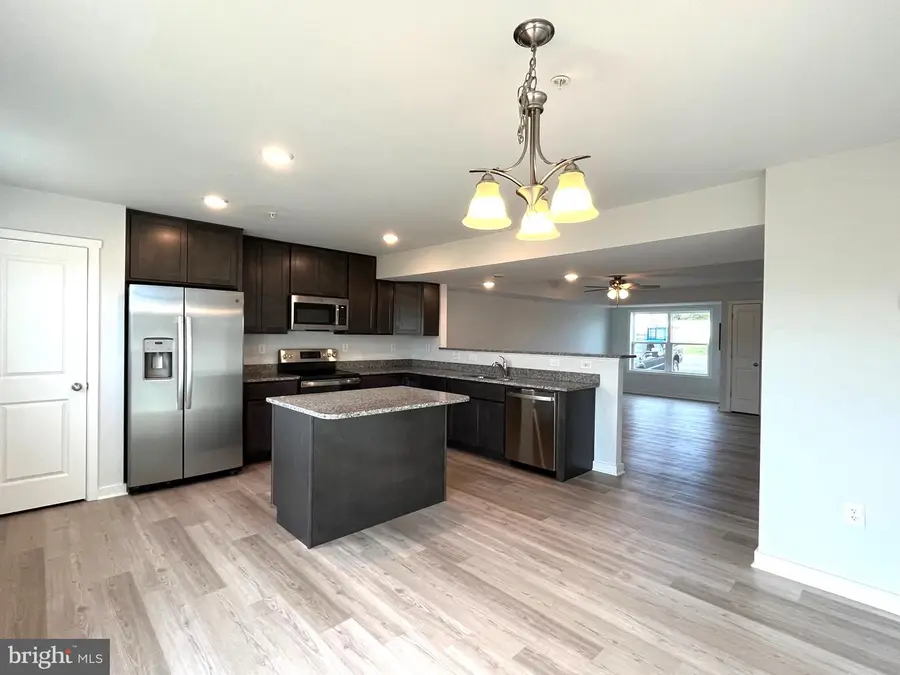 144 Olga Dr, Martinsburg, WV 25403 - Image #2