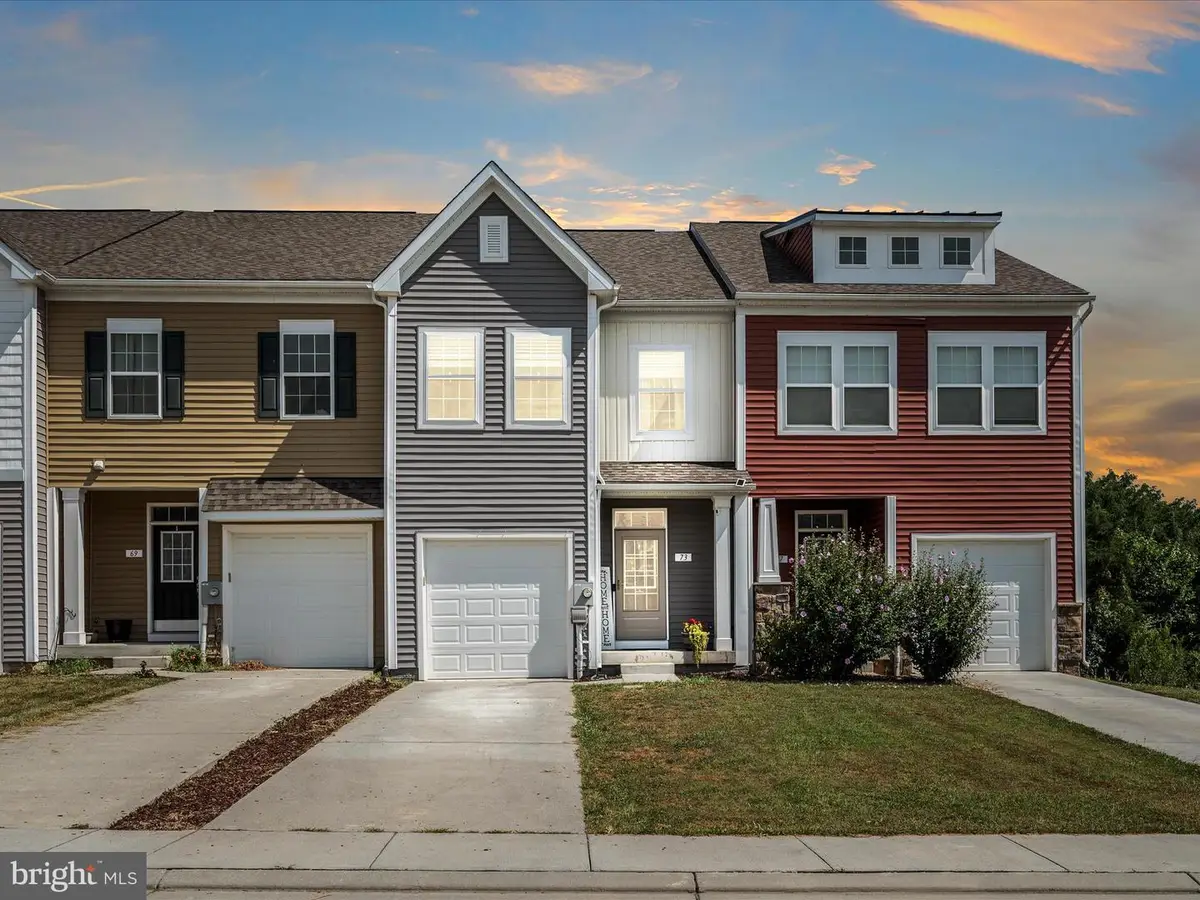 73 Healey Ct, Bunker Hill, WV 25413 - Image #1