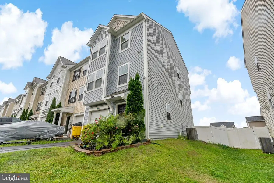 362 Rumbling Rock Rd, Hedgesville, WV 25427 - Image #2