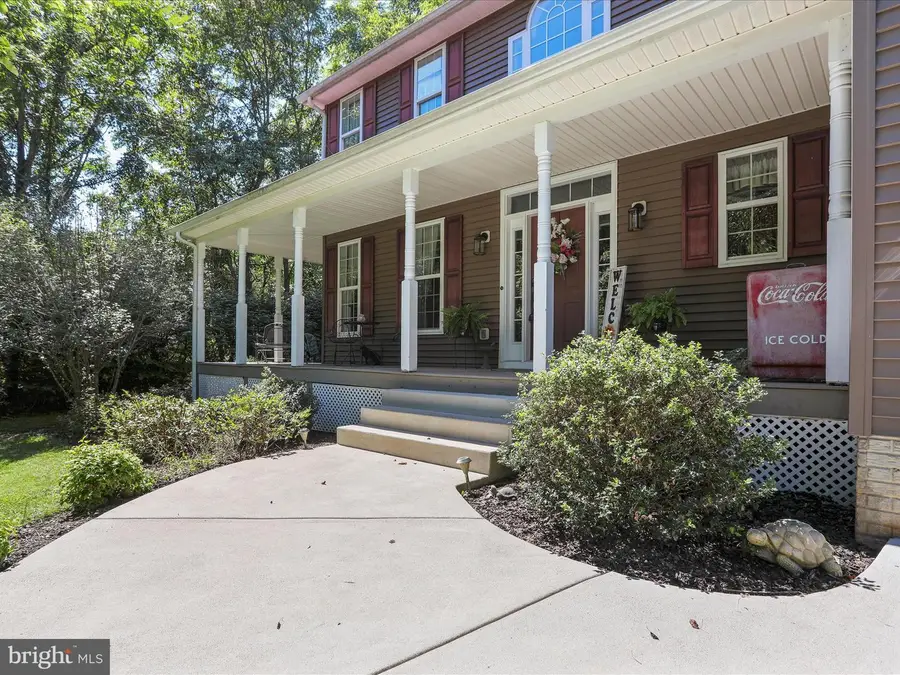 112 Chimney Dr, Bunker Hill, WV 25413 - Image #3