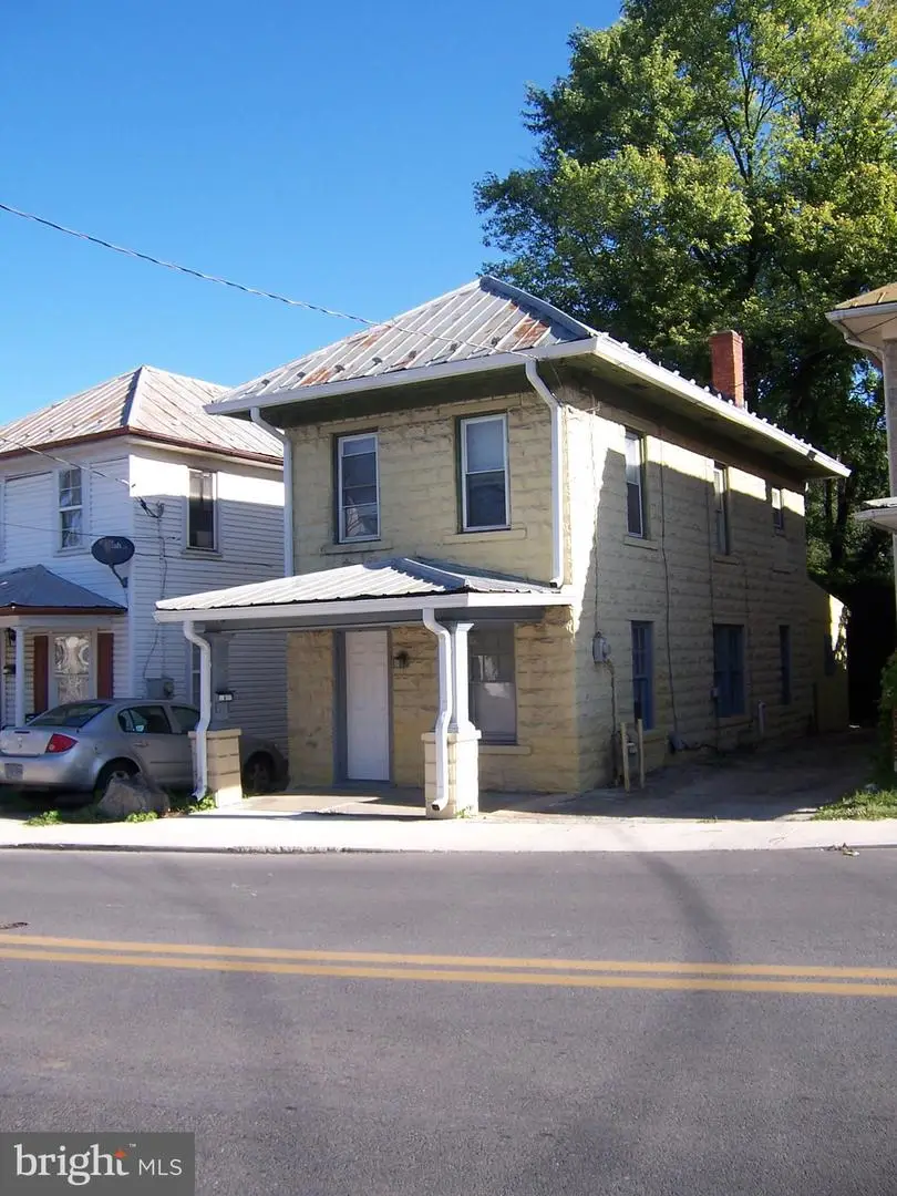 602 W Race St, Martinsburg, WV 25401 - Image #3