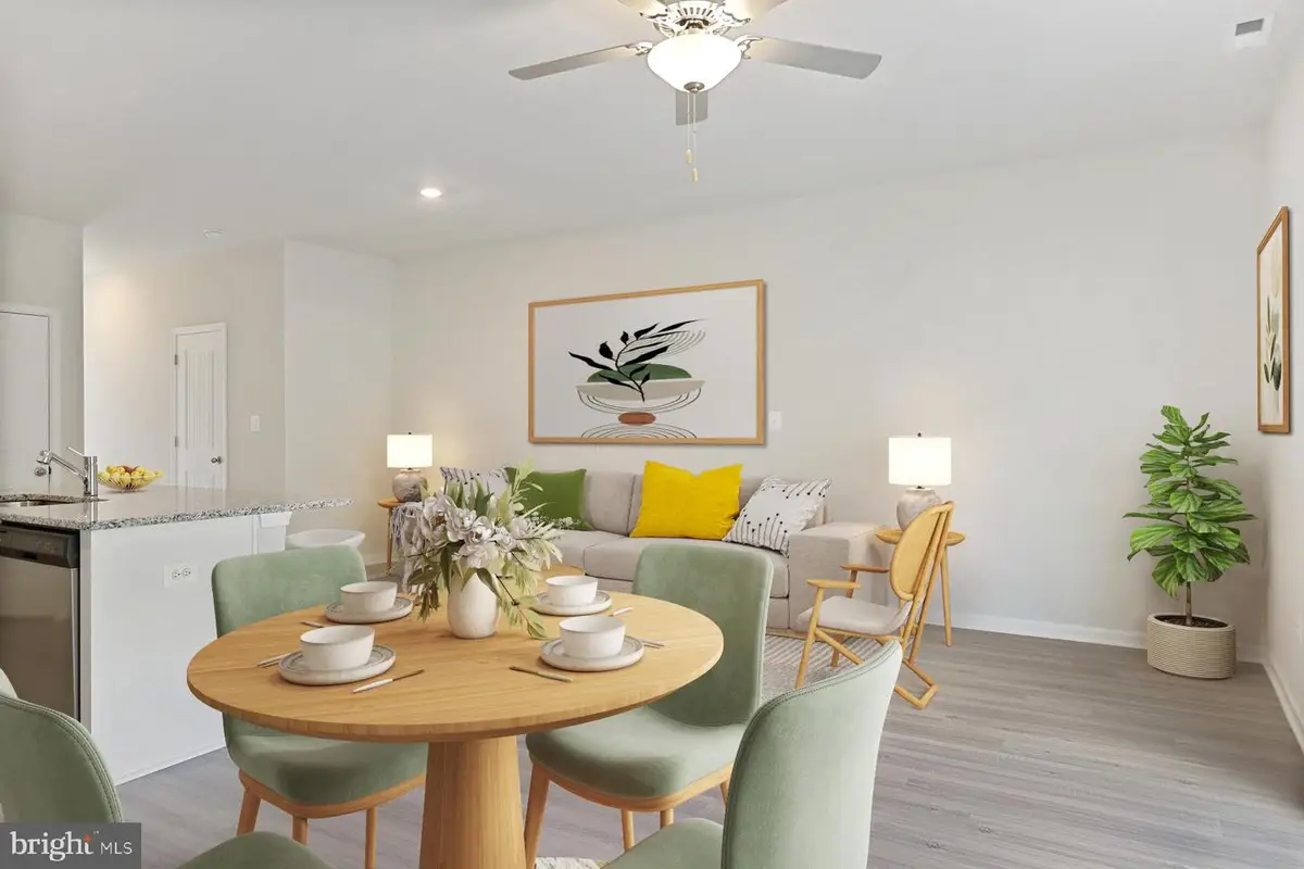 46 Paddington St, Falling Waters, WV 25419 - #1