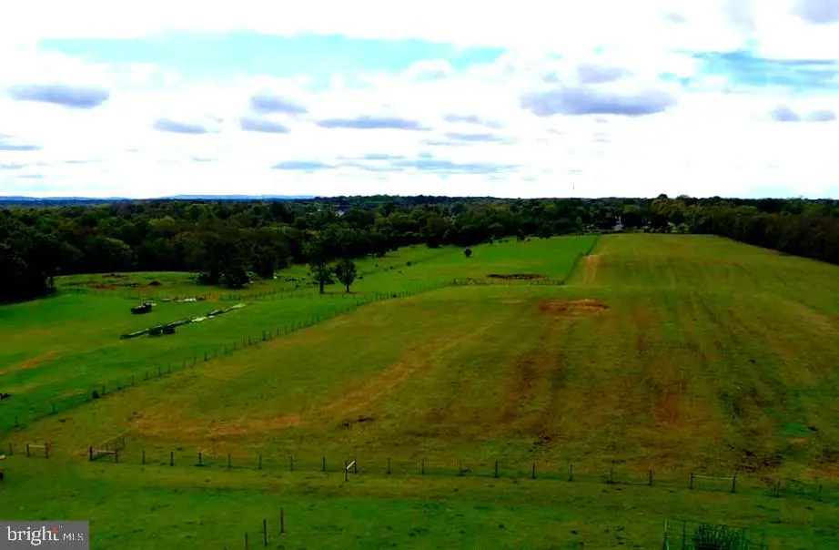 590 Carlyle Rd, Martinsburg, WV 25404 - Image #1