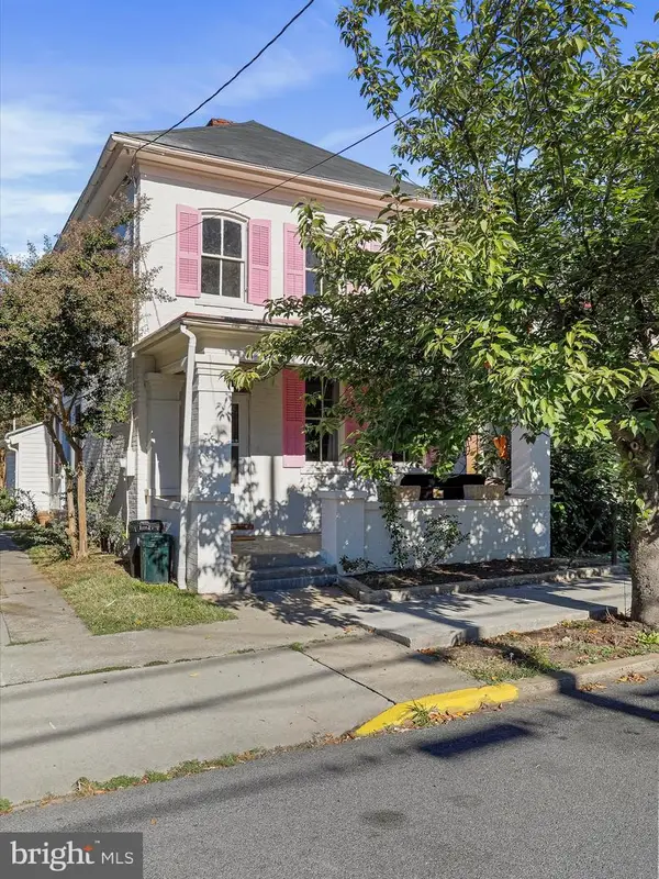 409 S Raleigh St, MARTINSBURG, WV 25401