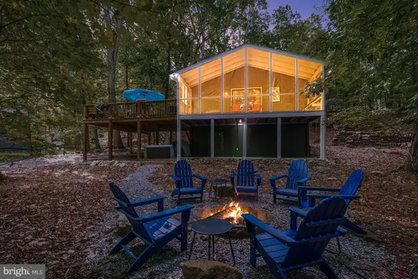 34 Golden Way, HEDGESVILLE, WV 25427