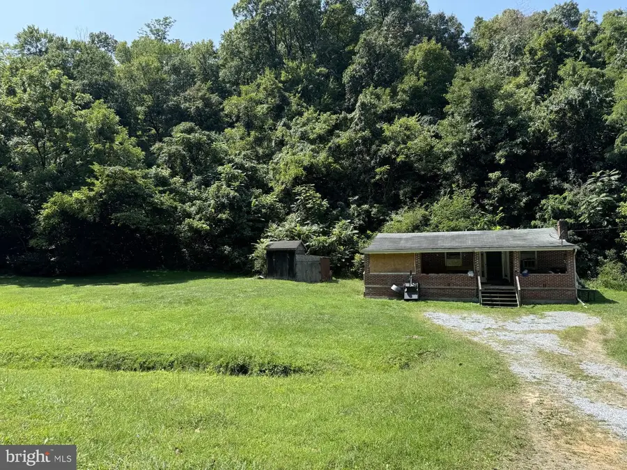 878 Beards Crossing Rd, Hedgesville, WV 25427 - Image #3
