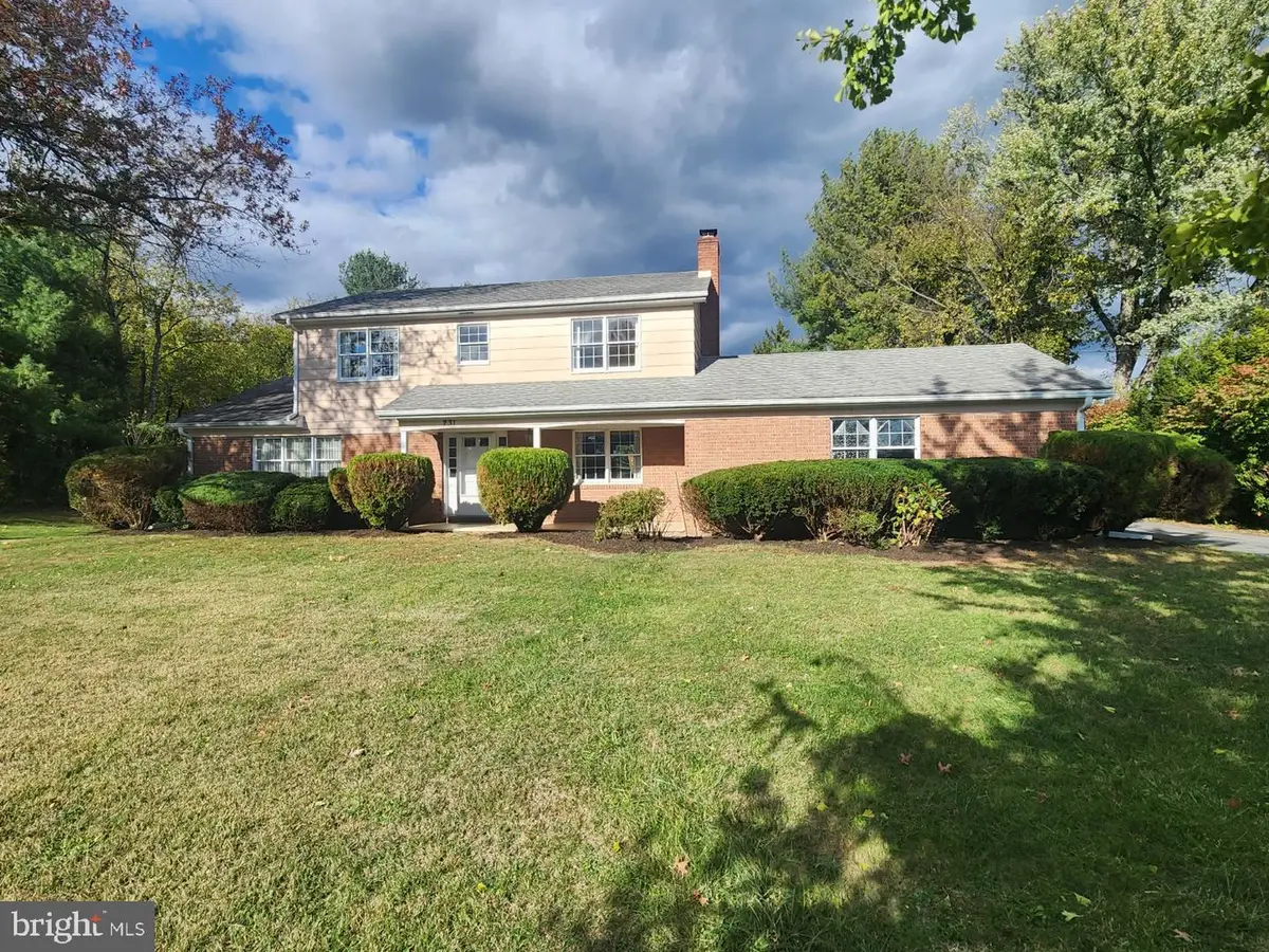 231 Jenny Wren Dr, Martinsburg, WV 25404 - Image #1