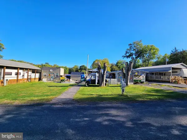 Block 5 Lots 6 And 7 Poison Oak, FALLING WATERS, WV 25419