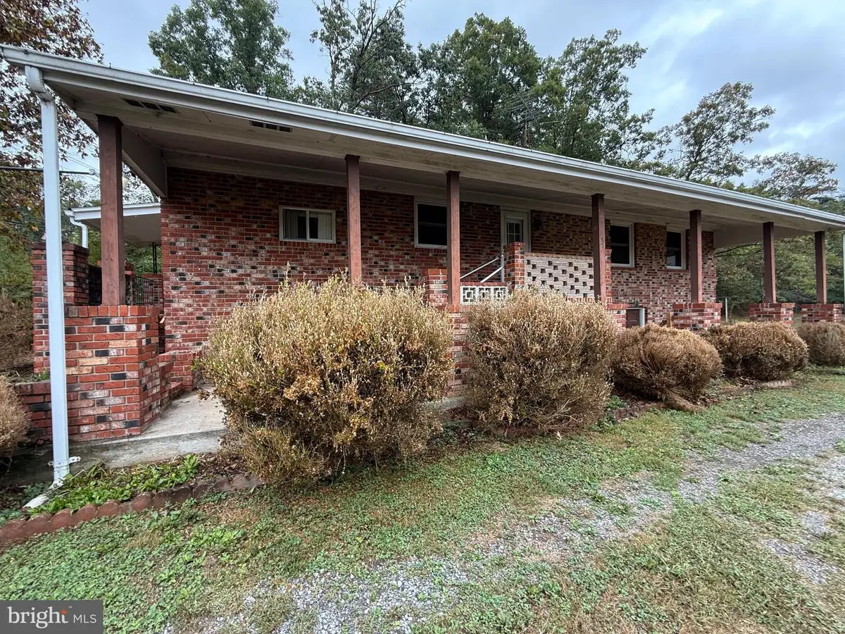 354 Cherry Run Rd, Hedgesville, WV 25427 - Image #1