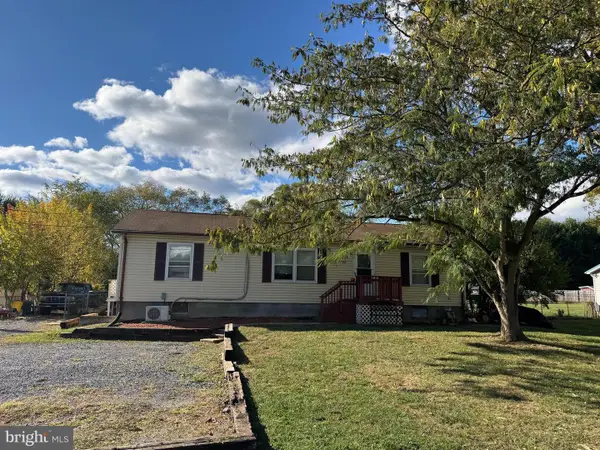 382 Fegan Rd, BUNKER HILL, WV 25413