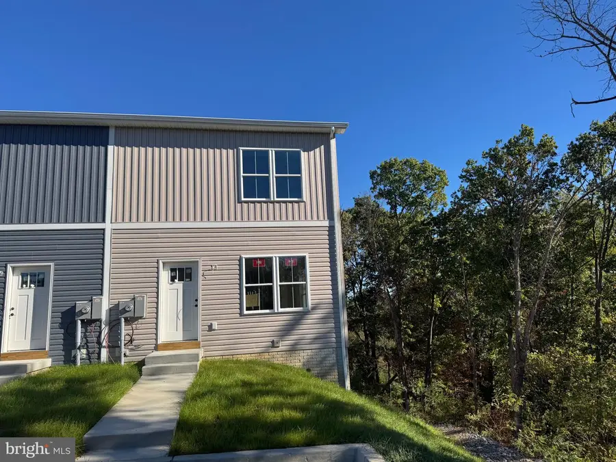 126 Marineris Cir, Martinsburg, WV 25405 - Image #2