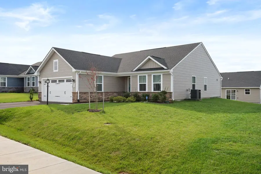 27 Wyoming Way, Hedgesville, WV 25427 - Image #2