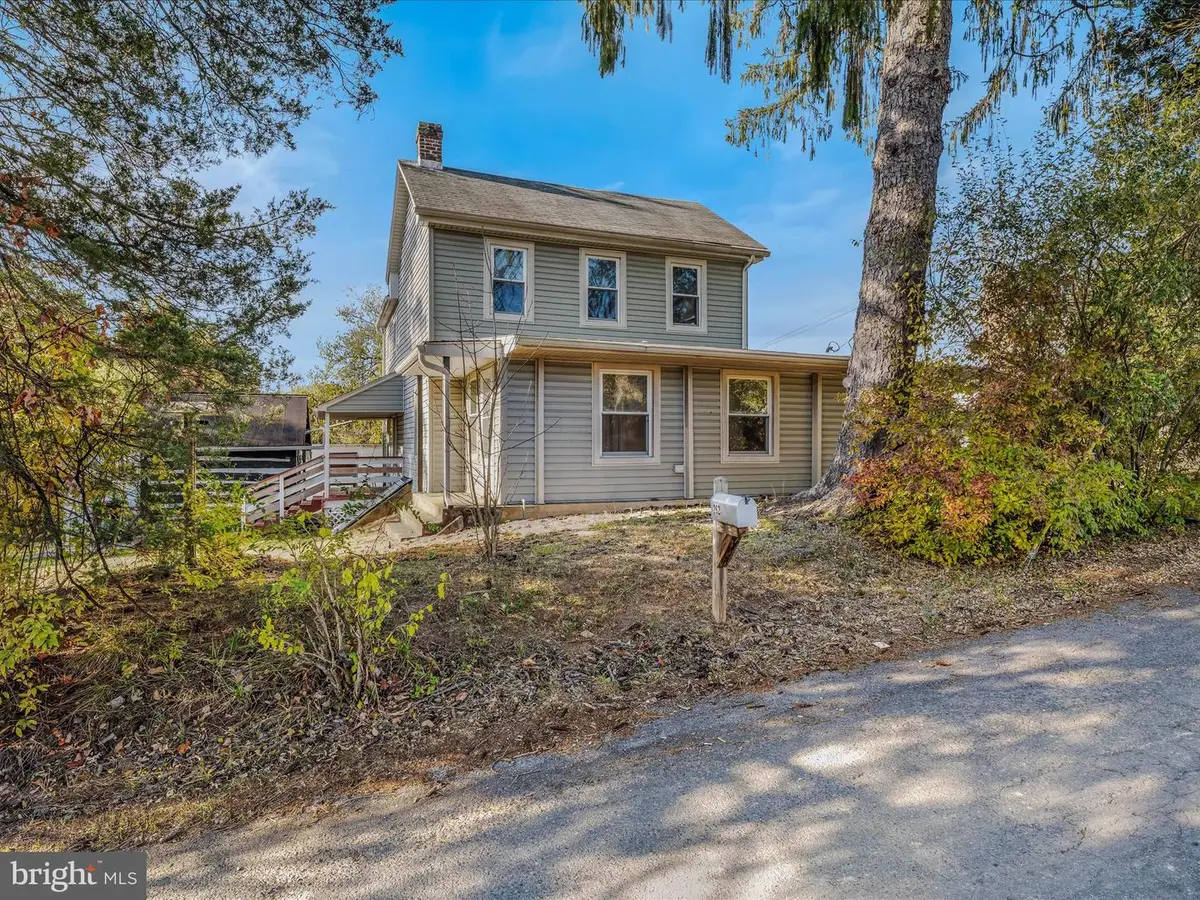 262 Sprinkle Mill Rd, Martinsburg, WV 25404 - Image #1