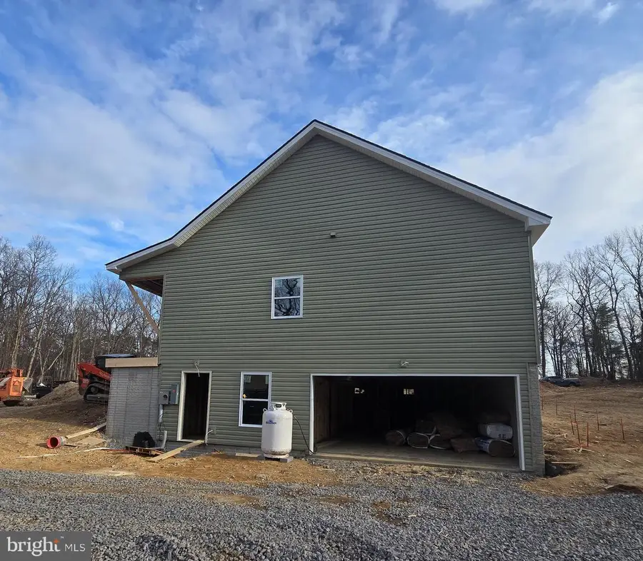 457 Myla Ln, Hedgesville, WV 25427 - Image #3