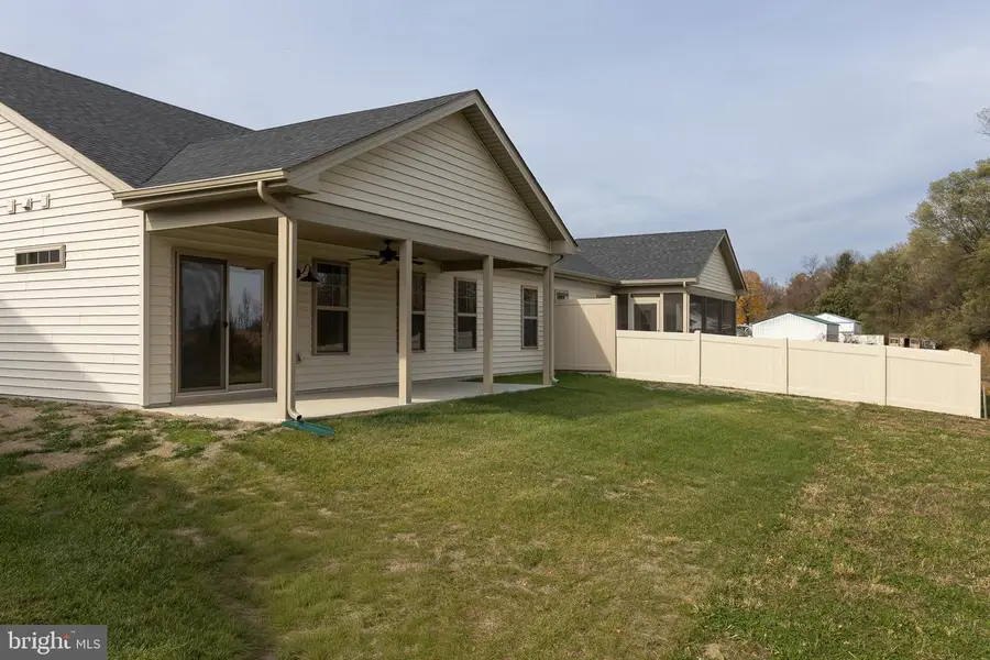 85 Grainfield Ct, Martinsburg, WV 25404 - Image #3