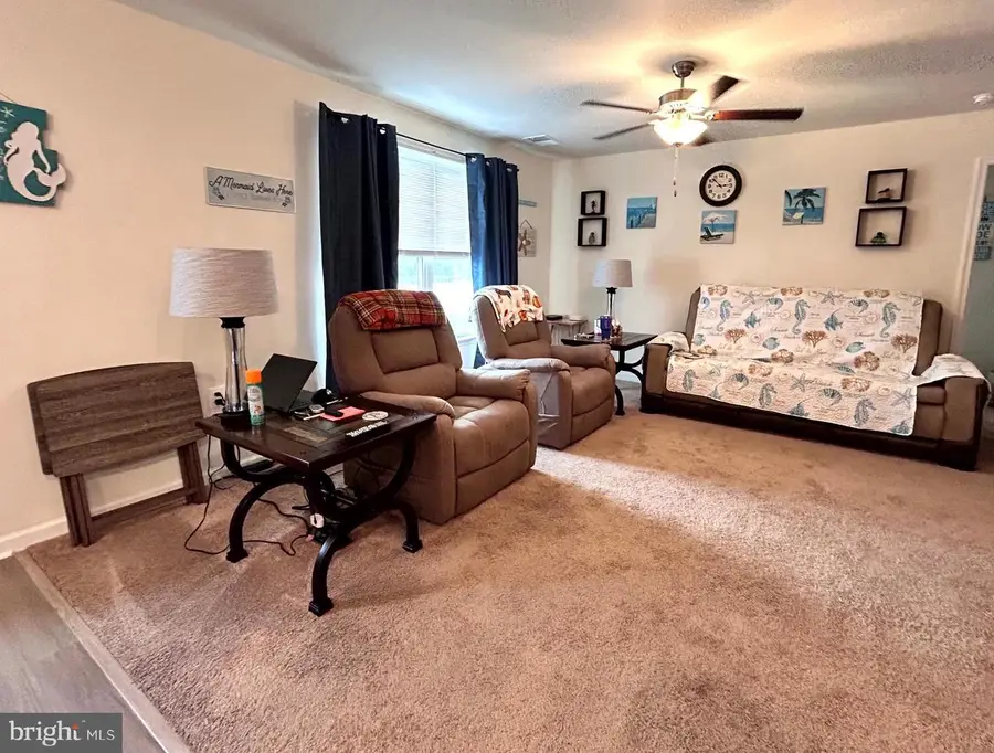 90 Rappahannock Run, Falling Waters, WV 25419 - Image #2