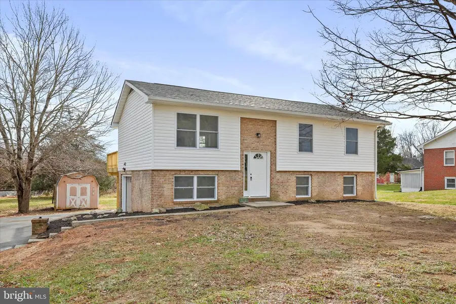 672 Montmorency Dr, Bunker Hill, WV 25413 - Image #3