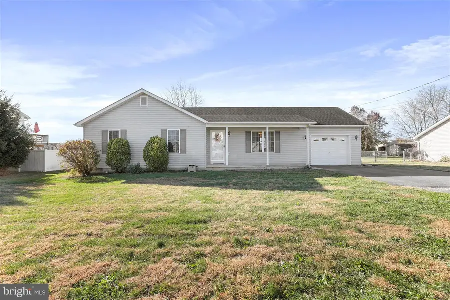 195 Isaac Dr, Bunker Hill, WV 25413 - Image #3