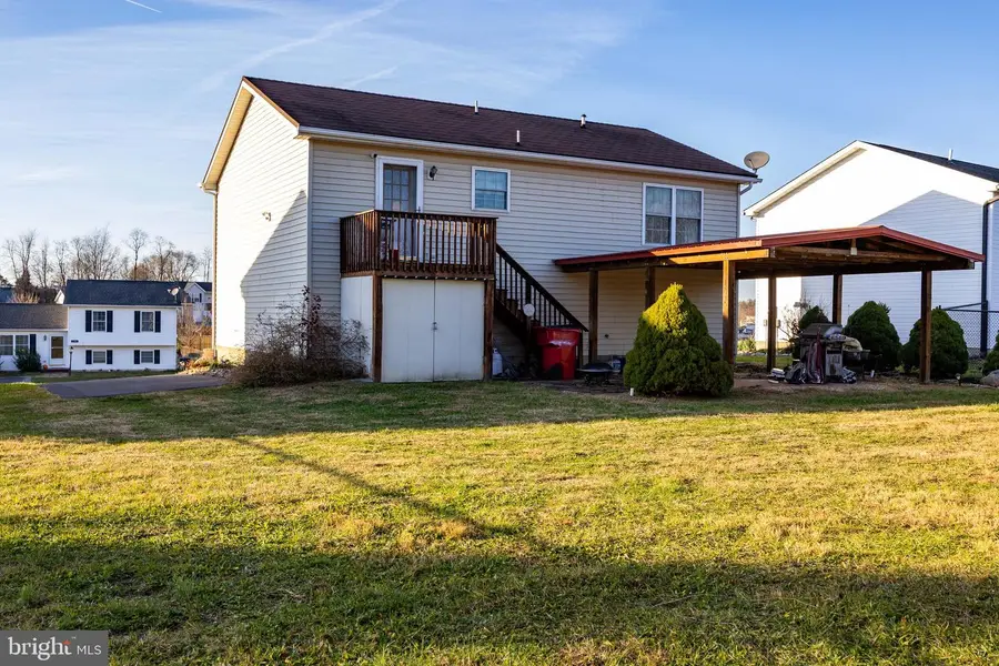 221 Universe Dr, Martinsburg, WV 25404 - Image #2