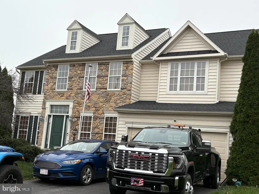 101 Rustling Leaf Pl, Kearneysville, WV 25430 - Image #2