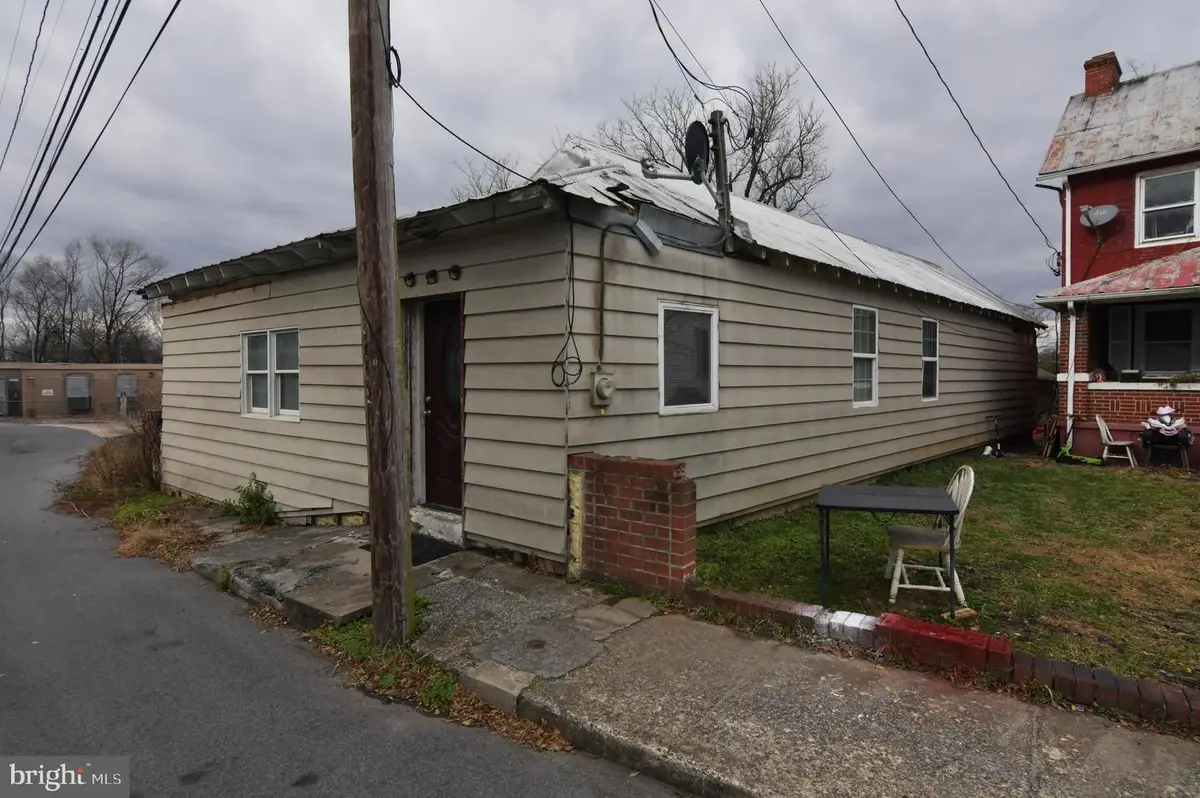 122 Five Point Ave, Martinsburg, WV 25404 - Image #1