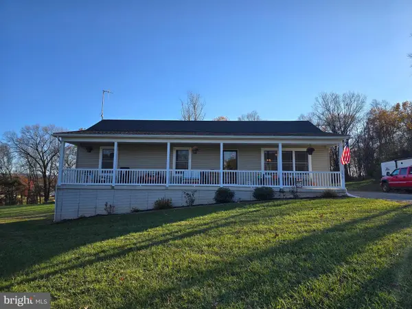 135 Hershel Ln, HEDGESVILLE, WV 25427