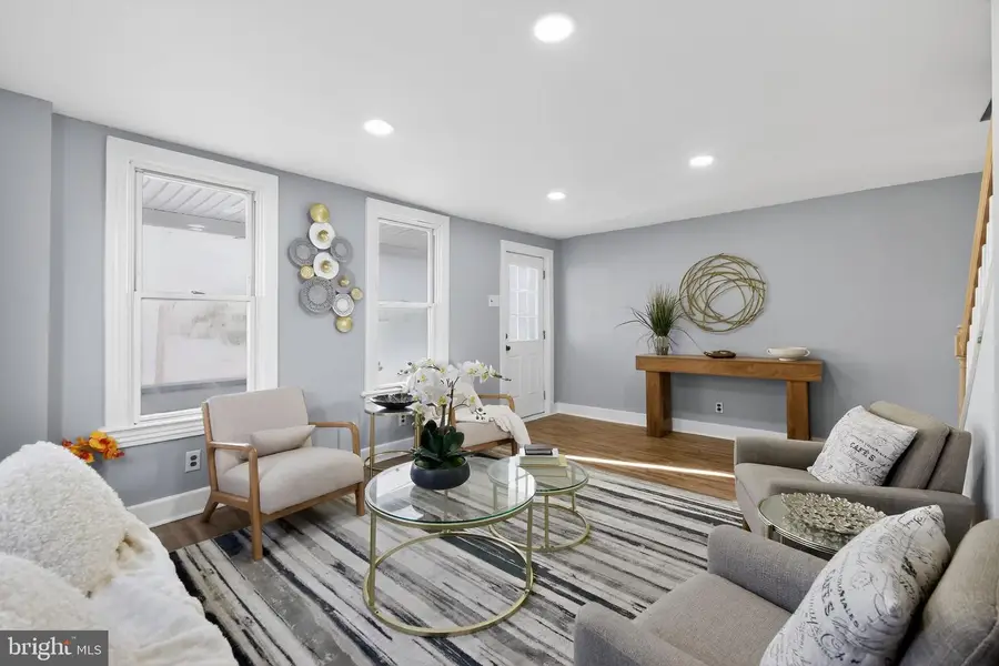 716 E Moler Ave, Martinsburg, WV 25404 - Image #2