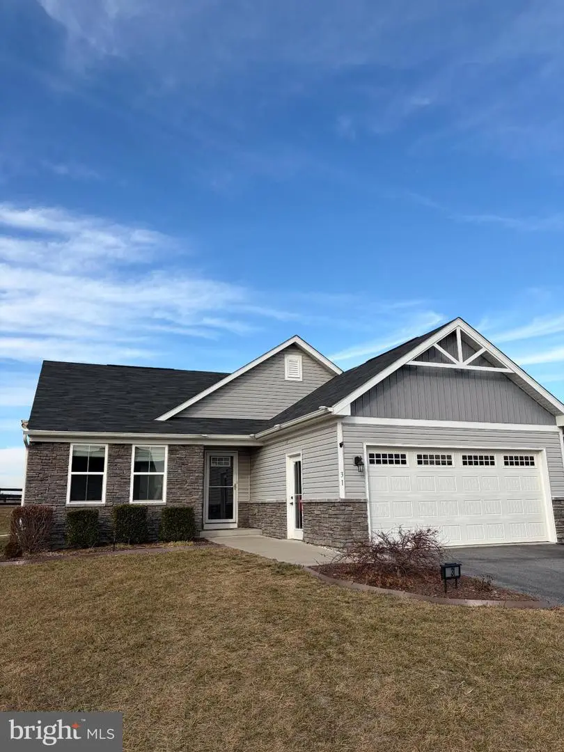 31 Liverpool Ln, Martinsburg, WV 25405 - Image #2