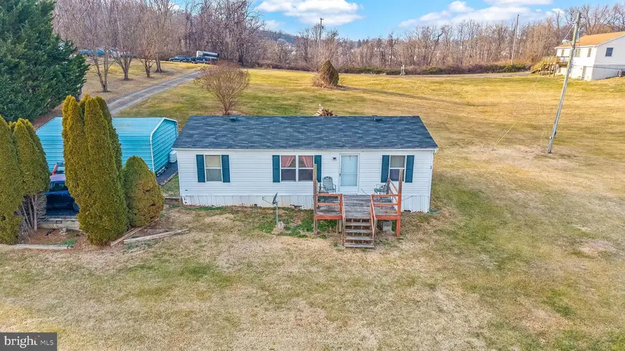 88 Chet Dr, Hedgesville, WV 25427 - Image #2