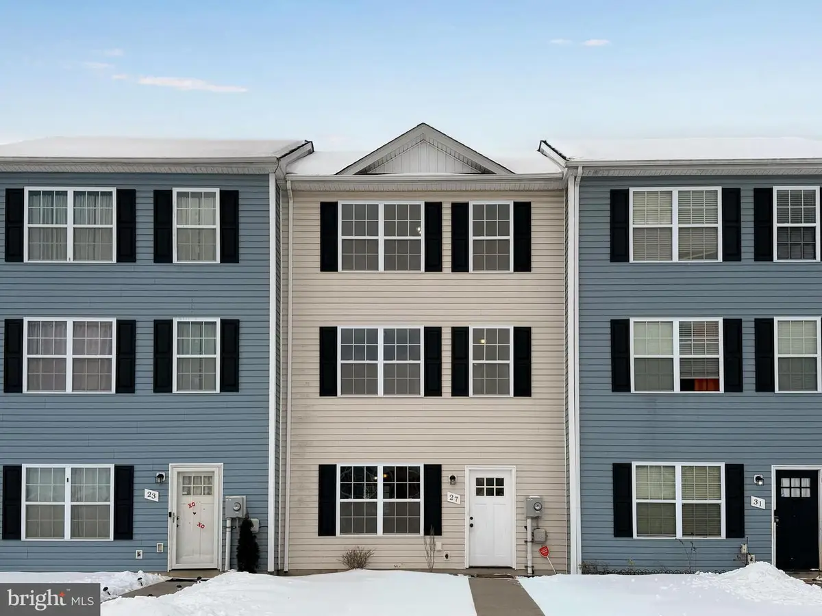 27 Baltic Ct, Inwood, WV 25428 - Image #1