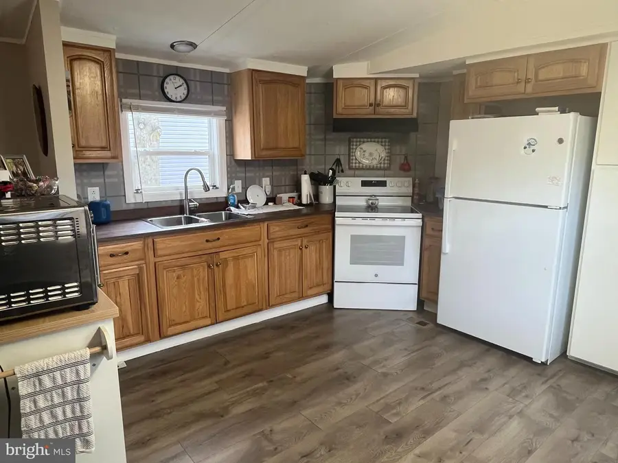 202 Janesa Dr, Martinsburg, WV 25403 - Image #3