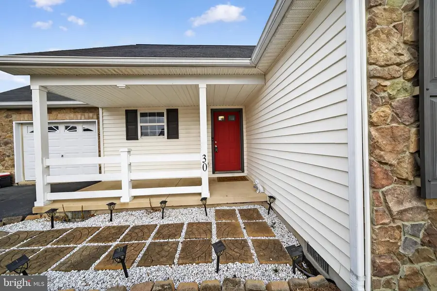 30 Ives St, Martinsburg, WV 25405 - Image #3