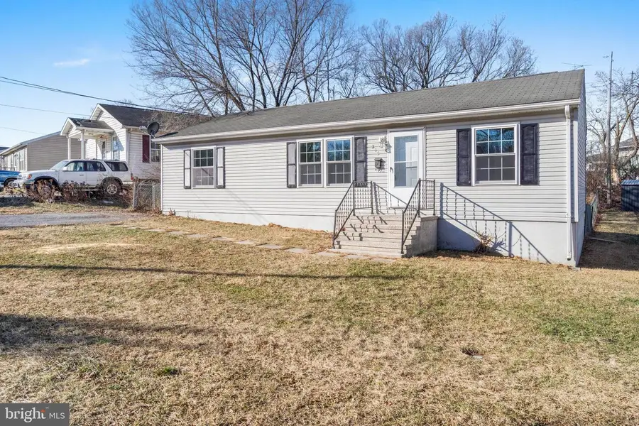 215 Arch St, Martinsburg, WV 25401 - Image #2