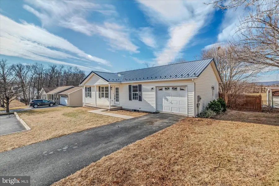 120 Nottingham Blvd, Martinsburg, WV 25405 - Image #2