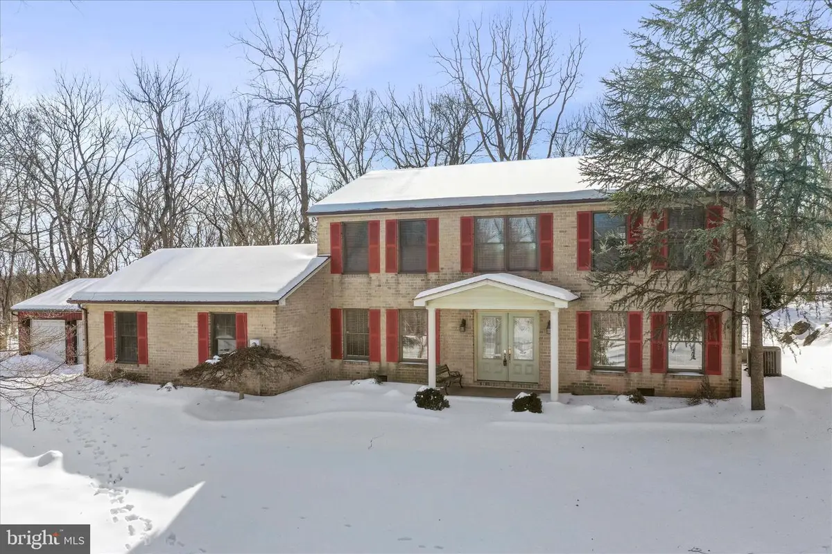 155 Shireoaks Dr, Martinsburg, WV 25403 - #1