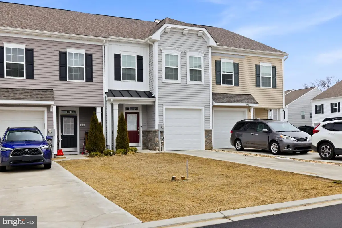 27 Kirby Ct, Bunker Hill, WV 25413 - #1