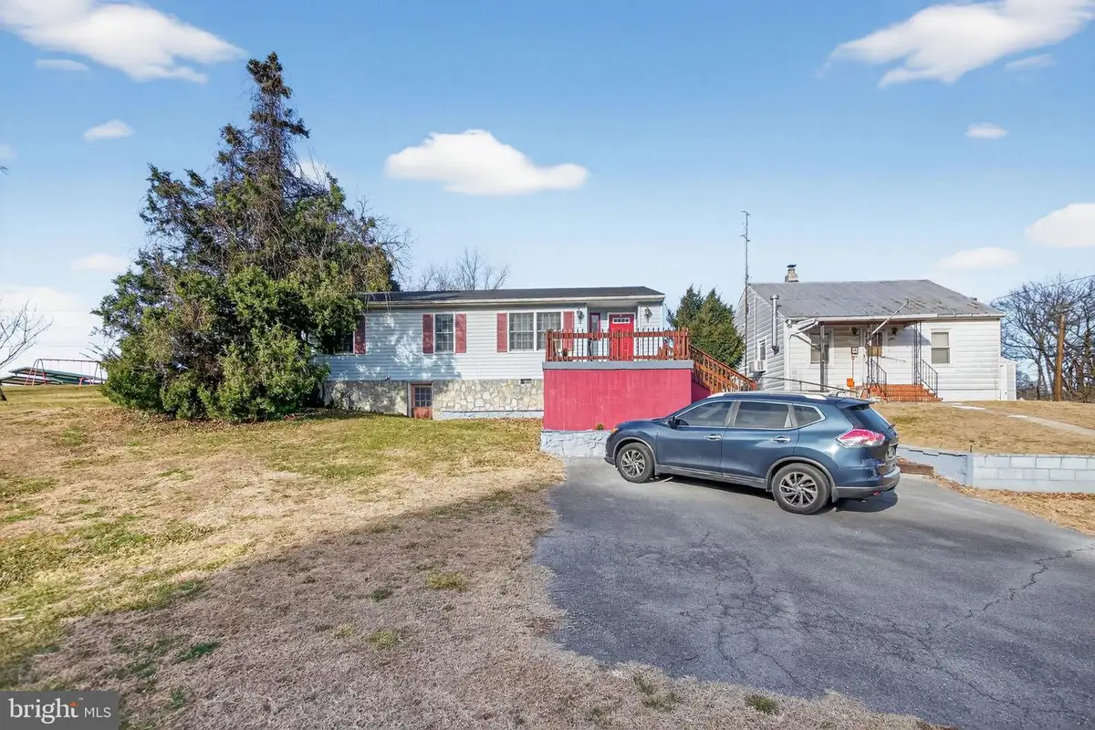 710 Porter Ave, Martinsburg, WV 25401 - #1