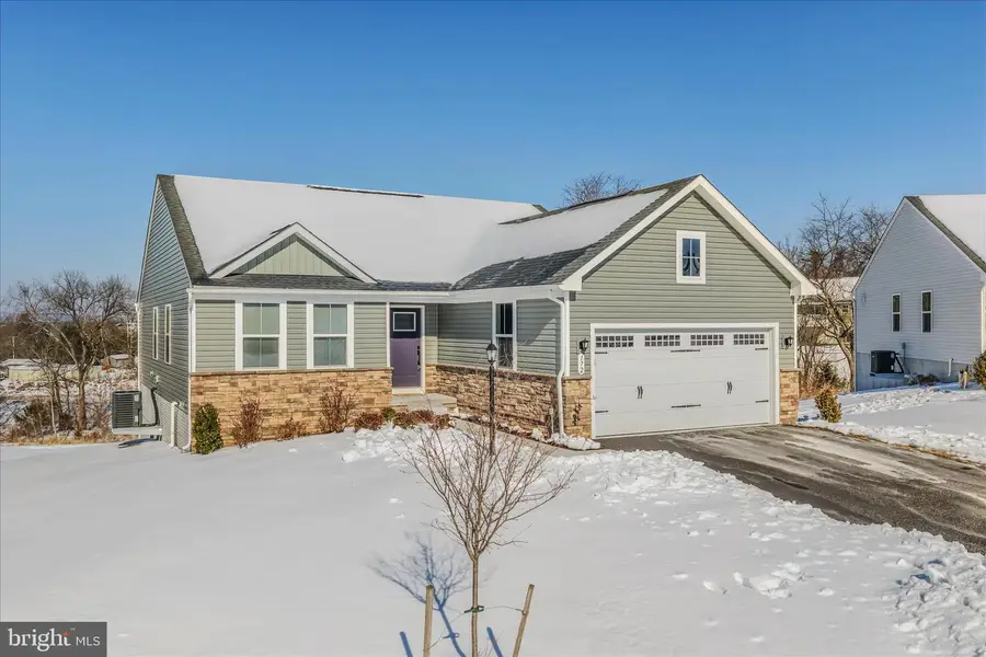 172 Tutbury Ln, Martinsburg, WV 25405 - #2