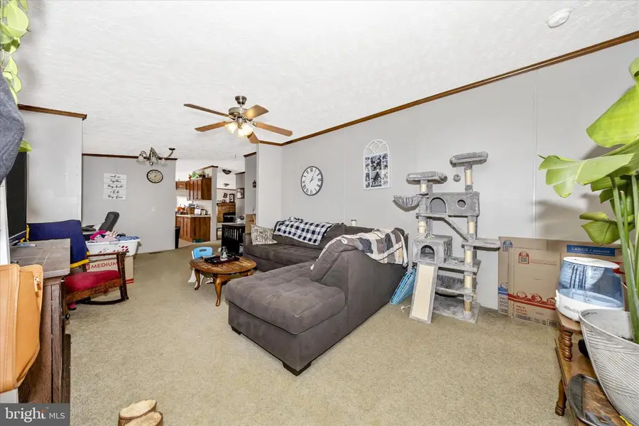 122 Pauls Pl, Falling Waters, WV 25419 - Image #3