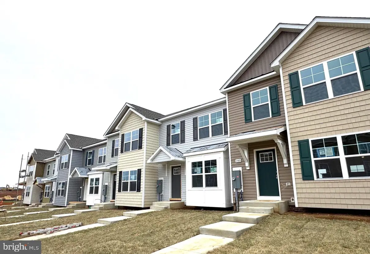 156 Olga Dr, Martinsburg, WV 25403 - Image #1