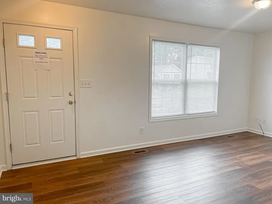 104 Basin Dr, Inwood, WV 25428 - Image #2