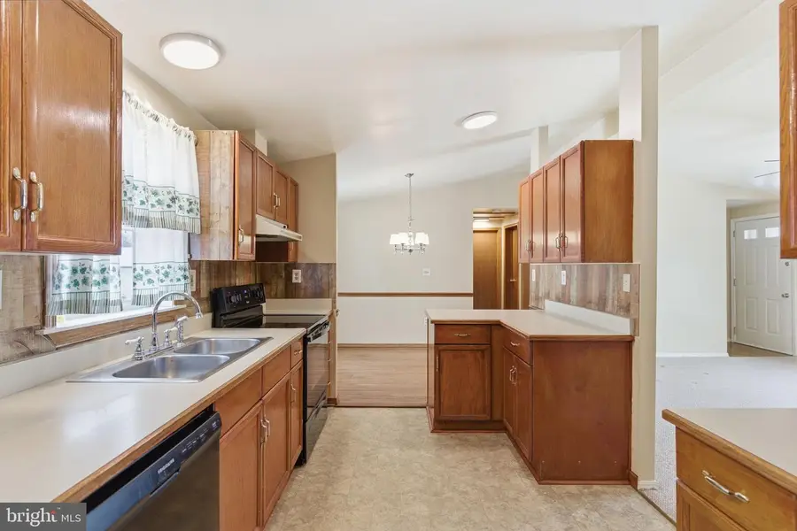 38 Acoustic Dr, Martinsburg, WV 25404 - #2