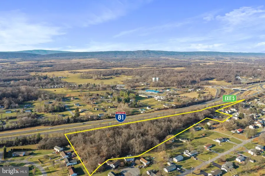 370, 382 Kerns St, Inwood, WV 25428 - #2