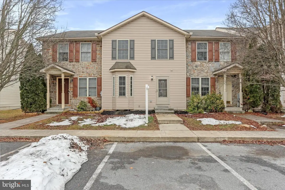 28 Judges Ct, Inwood, WV 25428 - #1