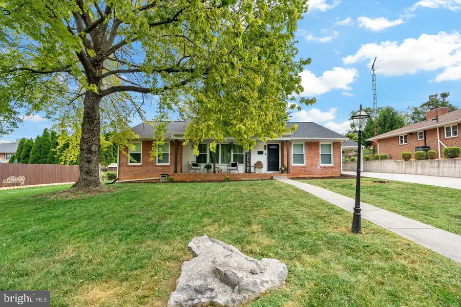 203 N Rosemont Ave, Martinsburg, WV 25401 - #2