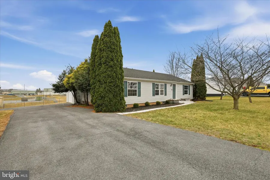 1068 Teal Rd N, Martinsburg, WV 25405 - #3