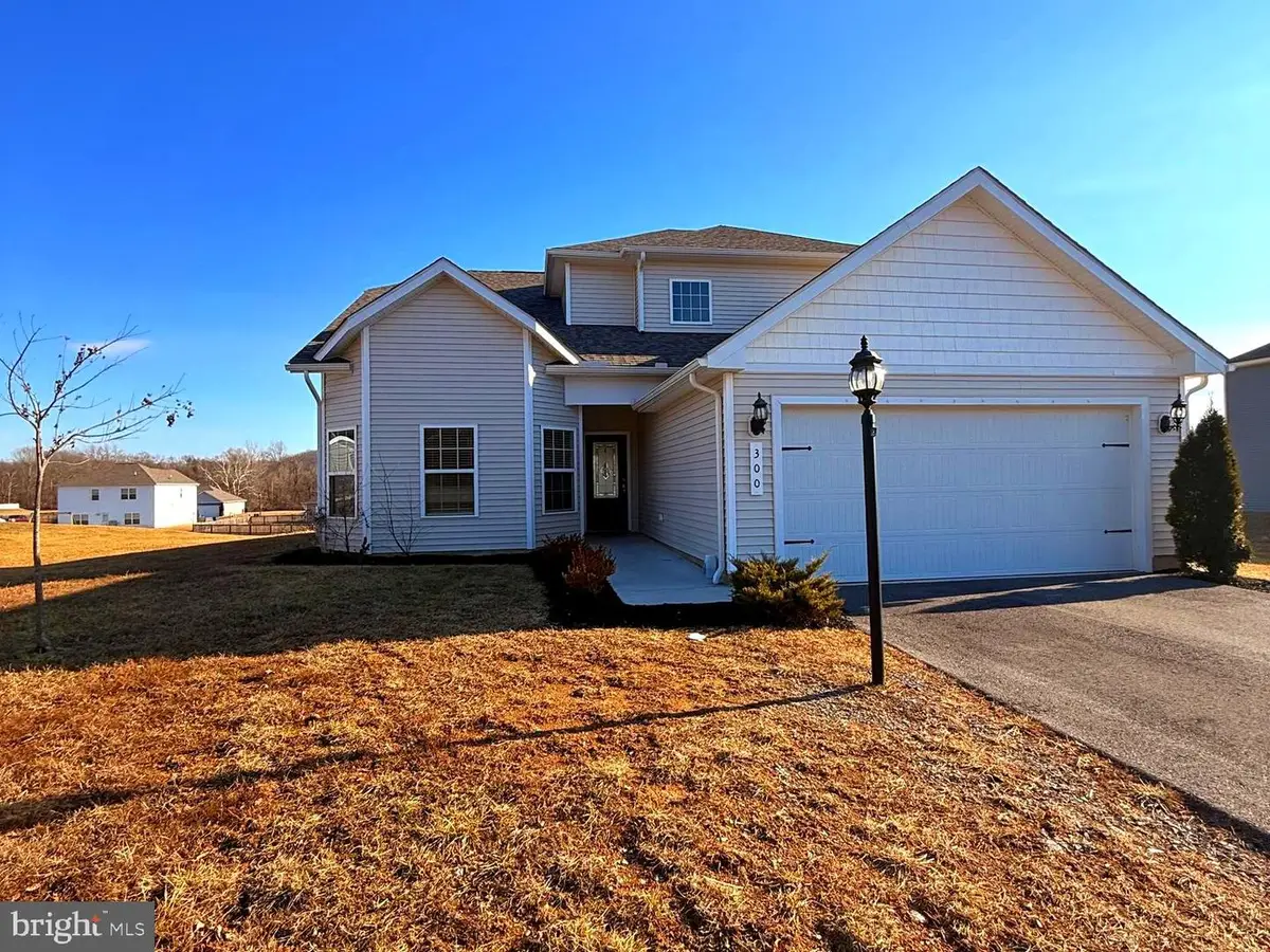 300 Headwaters Dr, Falling Waters, WV 25419 - #1